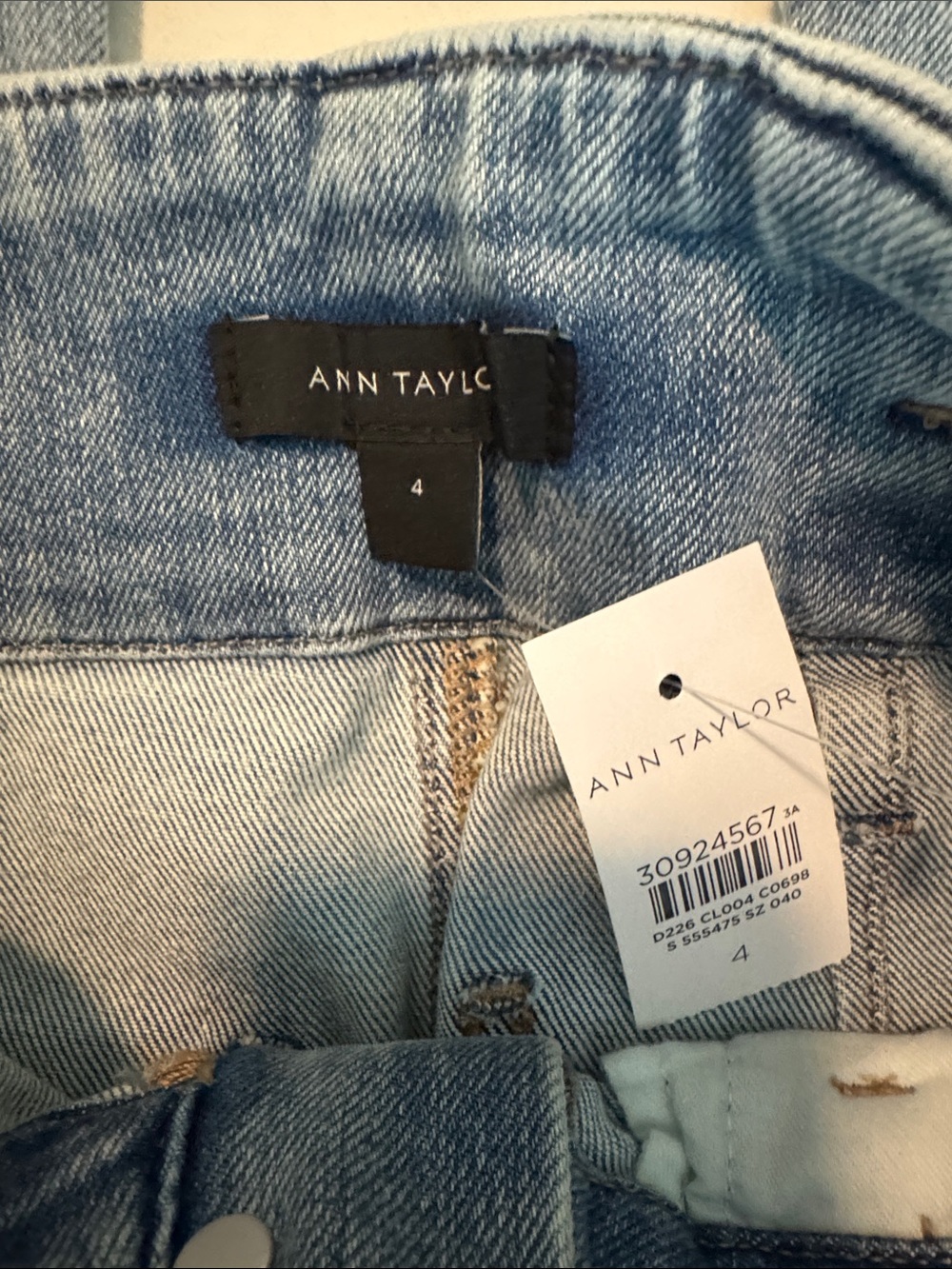 NWT Ann Taylor High Rise Straight Leg Jeans - Picture 9 of 10